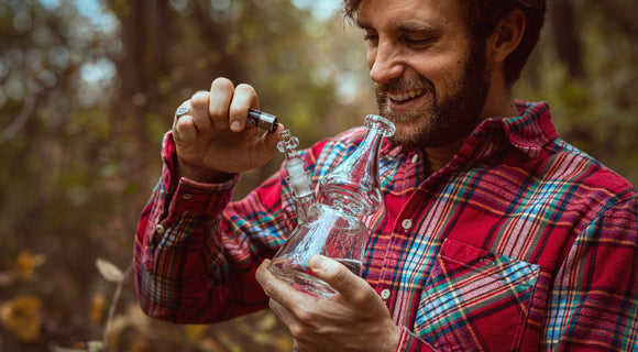 How to Clean a Water Bong